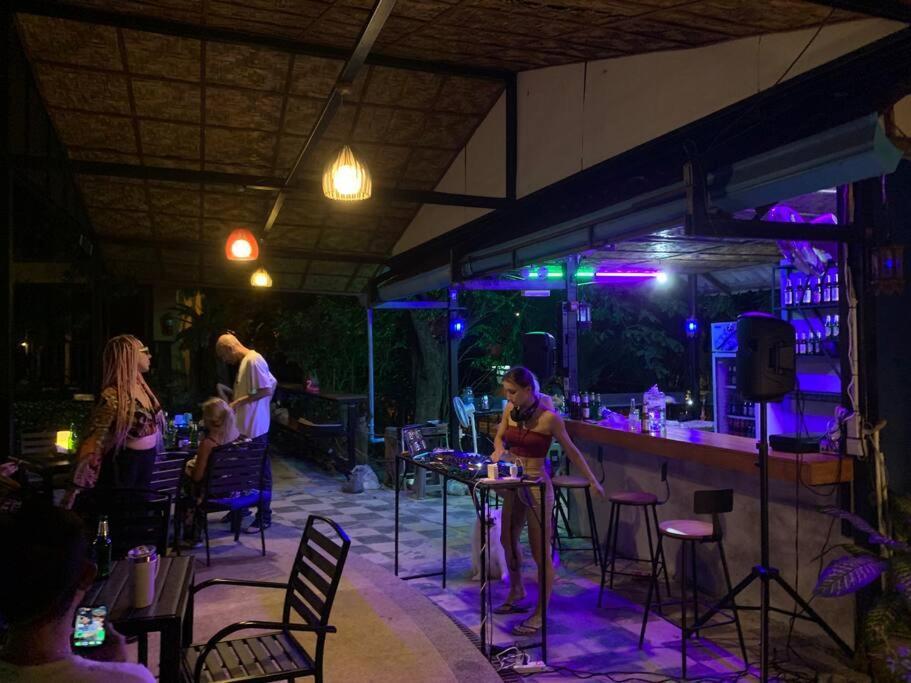 Alloggio in famiglia Beautiful Pool House Patong