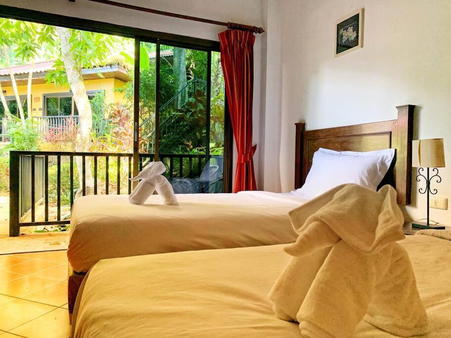 Alloggio in famiglia Beautiful Pool House Patong